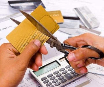 Закрыть банковскую карту