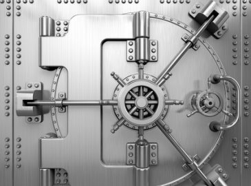 Топ-20 надежных российских банков на 1 января 2015 года