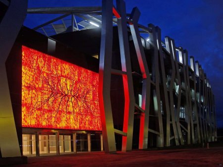 Здание испанского Сбербанка